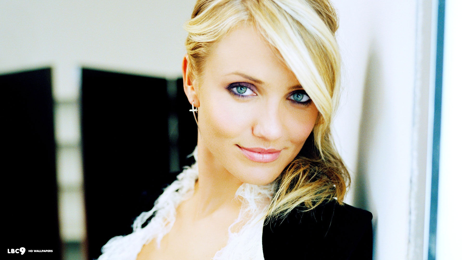 attractive cameron diaz