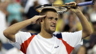 mikhail youzhny famous military salute