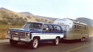 chevrolet suburban 1976