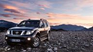 nissan pathfinder 2010