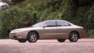 oldsmobile aurora 2002